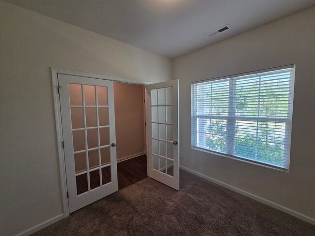 Photo - 76 Saddle Oaks Ln