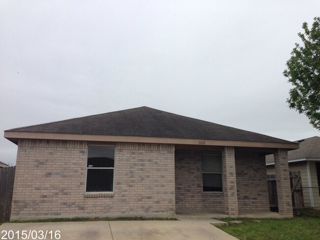 Building Photo - Sky Harbor 3 Bdrm 1 Bath Home