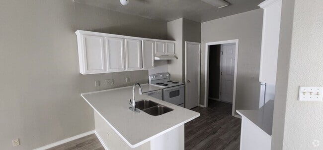 Building Photo - 1217 Armadillo Rd Rental