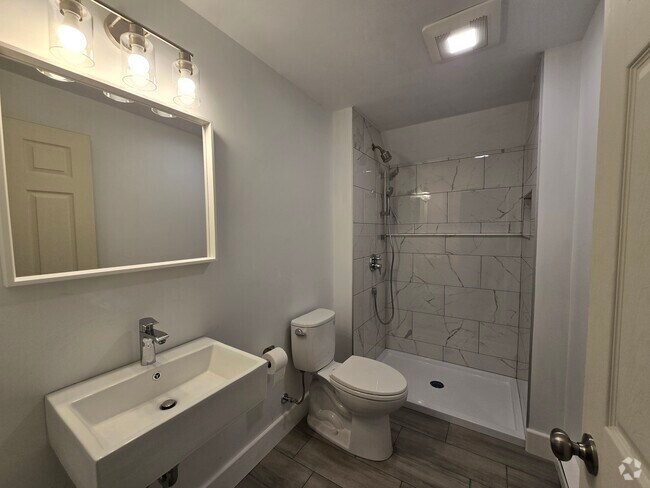 Building Photo - 22 Newcastle Rd Unit 22 Rental