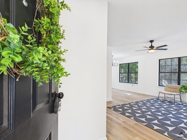 Photo - 4508 Bon Ayer Cir