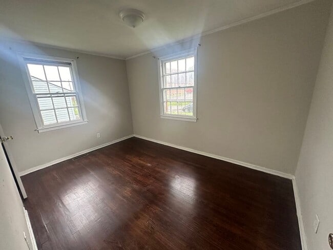 Building Photo - 1435 Abbott St NW Rental