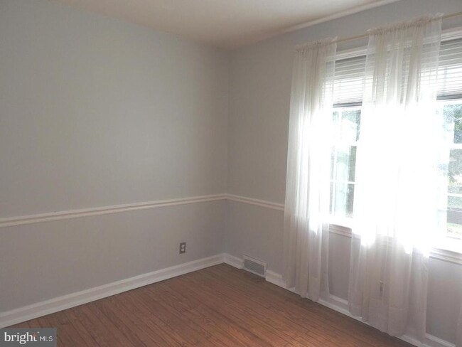 Photo - 110 Cambridge Ave