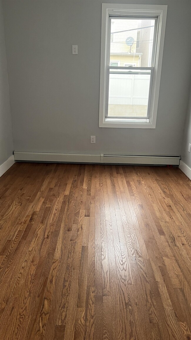 312 Van Nostrand Ave Unit 2