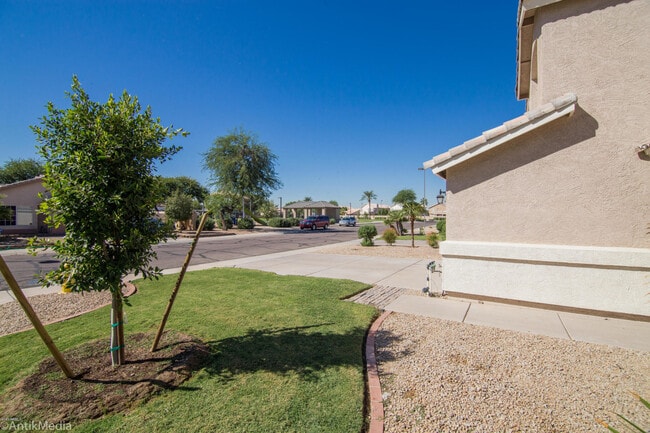13168 W Monte Vista Dr