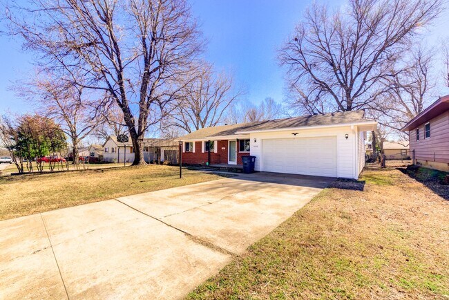 Photo - Gorgeous Midtown 3 Bedroom Remodel!