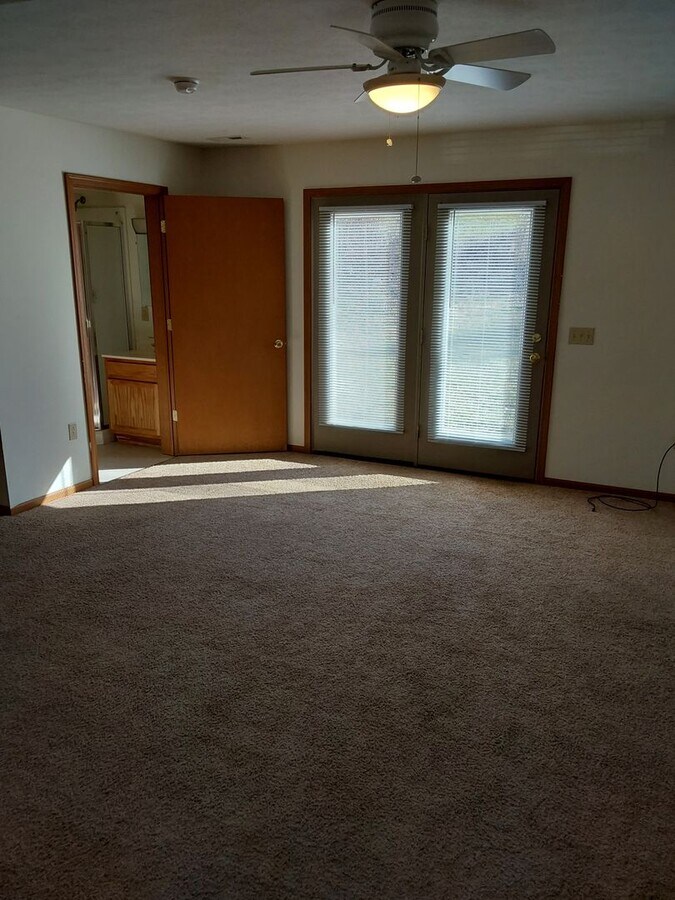 Photo - 3BR Glenn View II