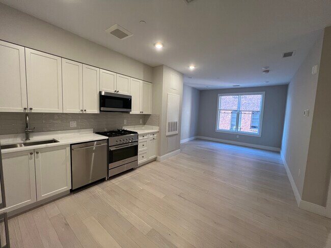 Photo - 191 Green St