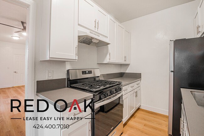 Photo - 704 W 54th St Unidad 3