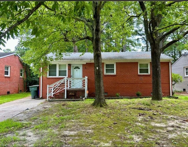 Building Photo - 6429 Tuttle Ave Rental