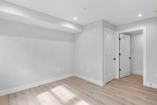 Photo - 186 Bedford St Unit 209