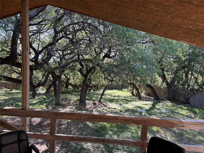 Photo - 1109 Hurst Creek Rd