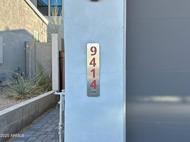 Photo - 9414 S 7th Pl