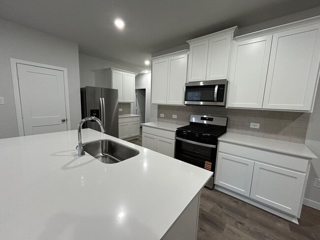 Photo - 7914 Alset Dr