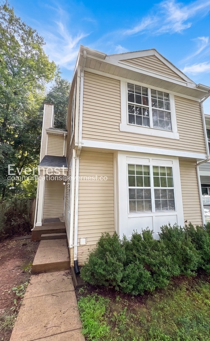 Building Photo - 3 Bed/3.5 Bath Townhome with Fenced Yard / Available Now!