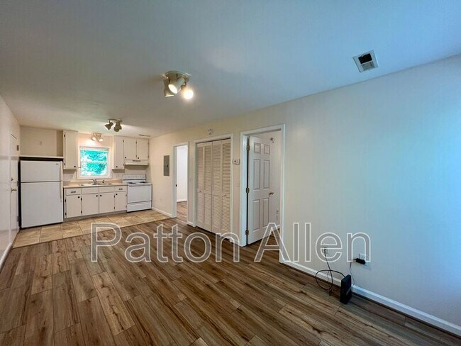 Photo - 121 Citadel Dr