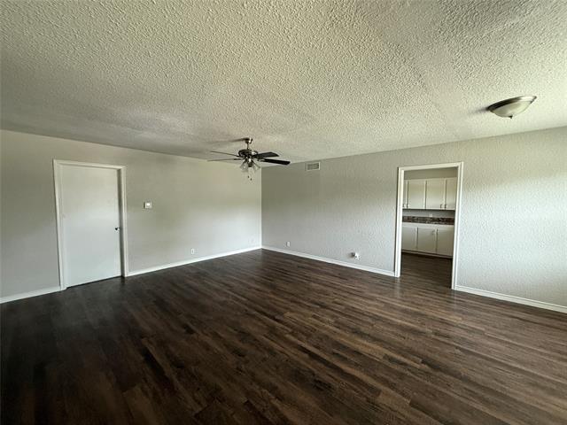 Photo - 820 Carney Dr