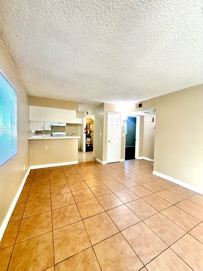 Photo - 1107 L St Unit A