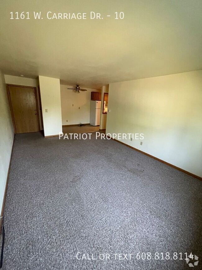 Building Photo - 1 bedroom/ 1 bath apartment in Whitewater, WI Unit 10