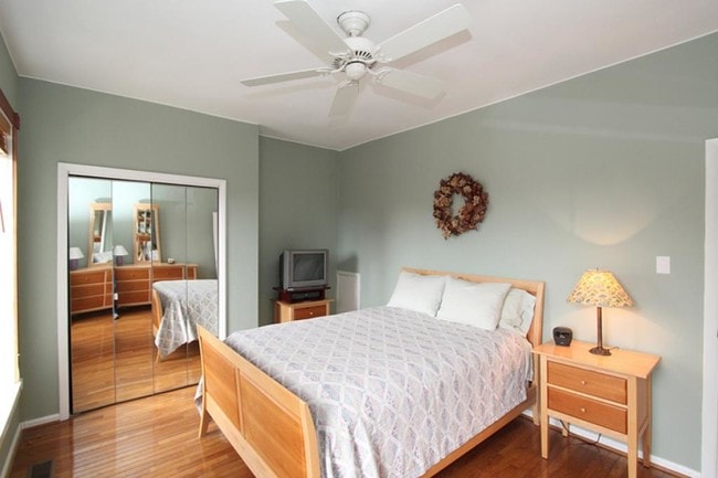 Photo - 909 T St NW