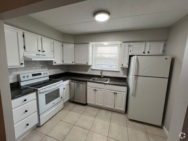 Building Photo - 330 Blake St Unit B4 Rental