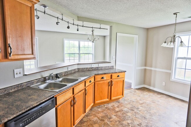 Photo - 1276 Archwood Dr