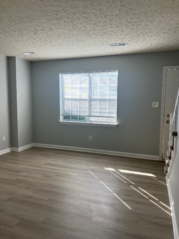 Photo - 16 Duiguid Dr Townhome