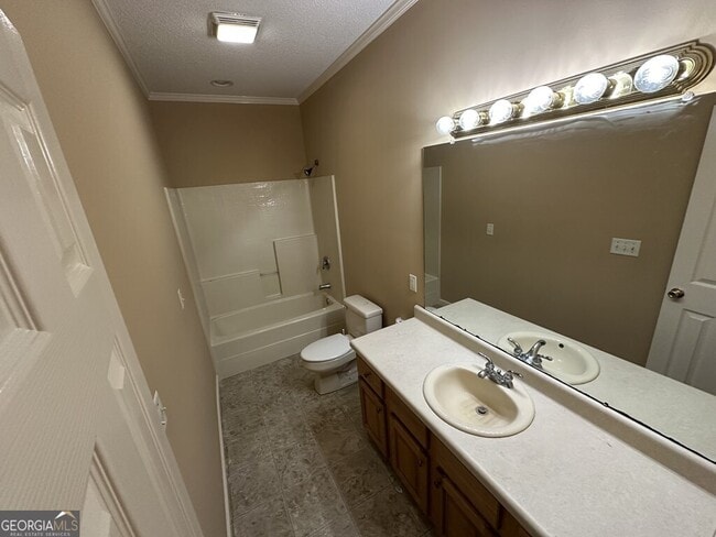 Photo - 650 Fairfield Dr