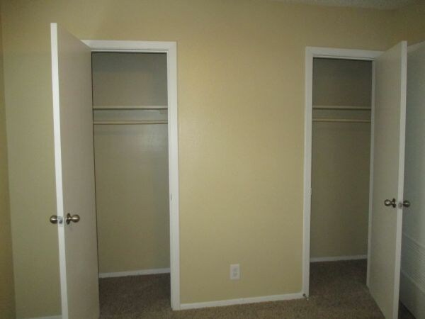 Photo - East University Place Condominiums