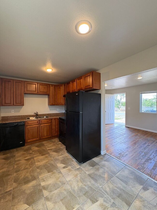 3230 W 55th Pl Unidad 02