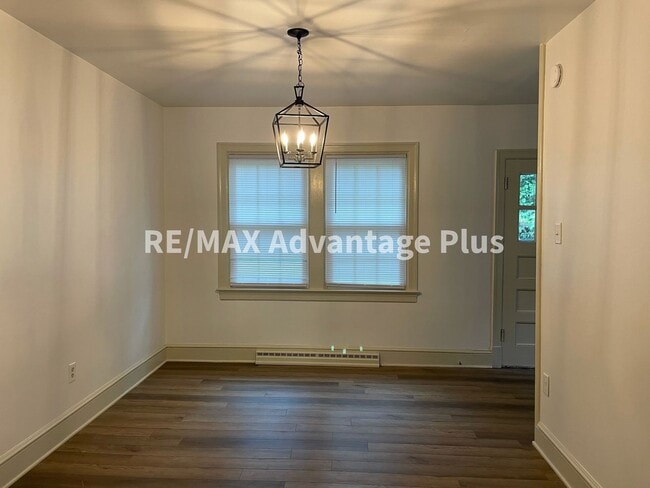 Building Photo - 3 Bedroom 2 Bath in Farmville! Rental