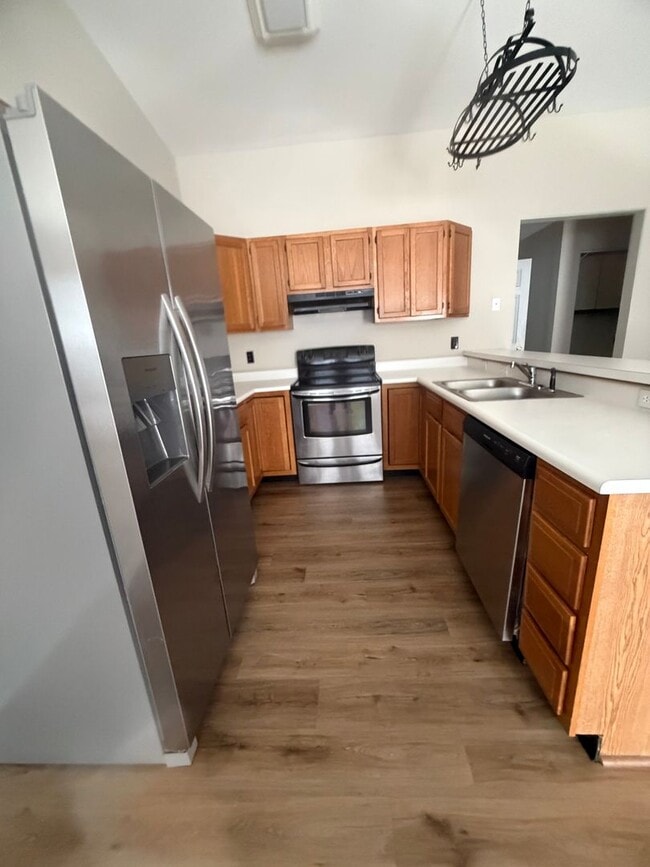 Photo - South Knoxville, 2 bedroom condo, 2 car garage Text or Call Debra Johnson 865-591-8281