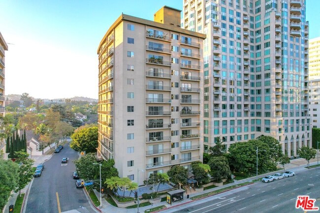 Photo - 10747 Wilshire Blvd Condominio Unidad 1203