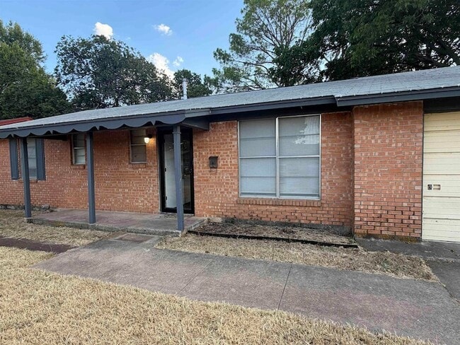 Photo - 4613 Langford Ln
