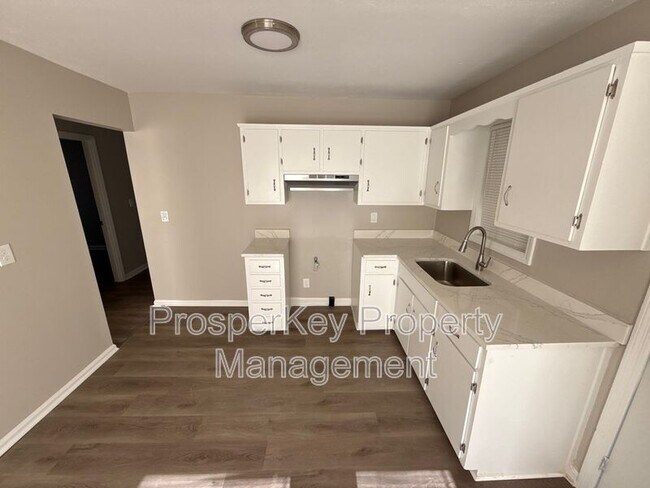 Photo - 1401 Coffee Ct