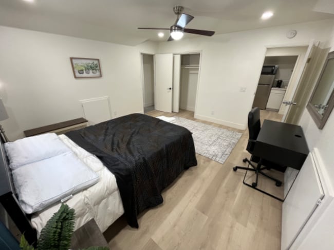 Photo - 4059 Ridge St