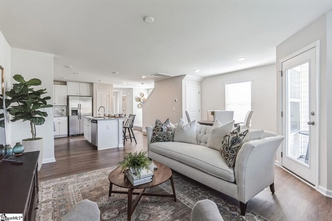 Photo - 420 Kinbrace Ct