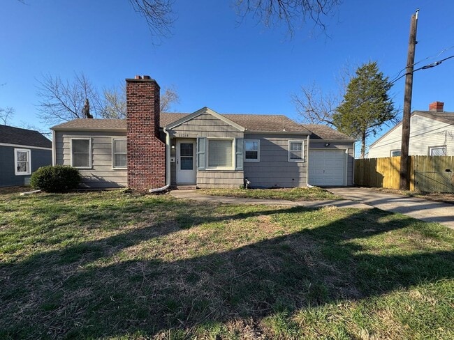 Building Photo - Coming Soon: 3BR Home with Bonus Space & Quick Highway Access