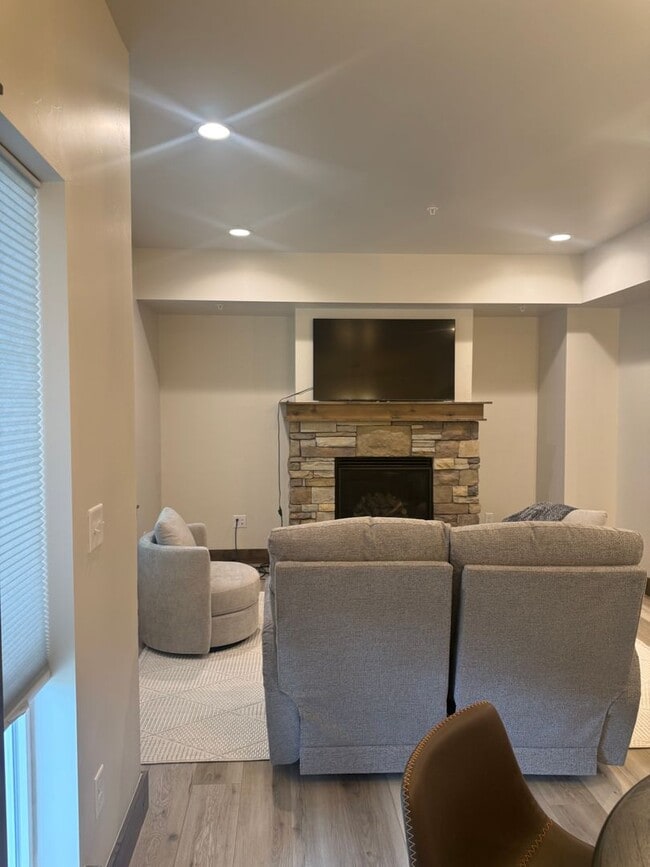 1051 Baxter Creek Way Unit 1051 Baxter Creek Way B