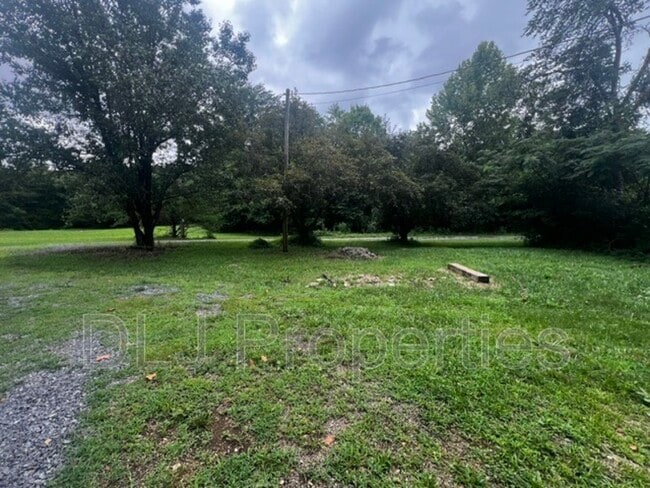 110 Edgewood Wy