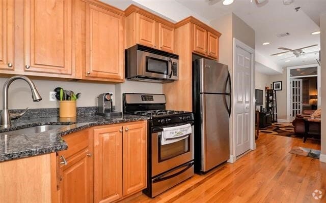 Building Photo - 120 Willow Ave Unit 4(2R) Rental