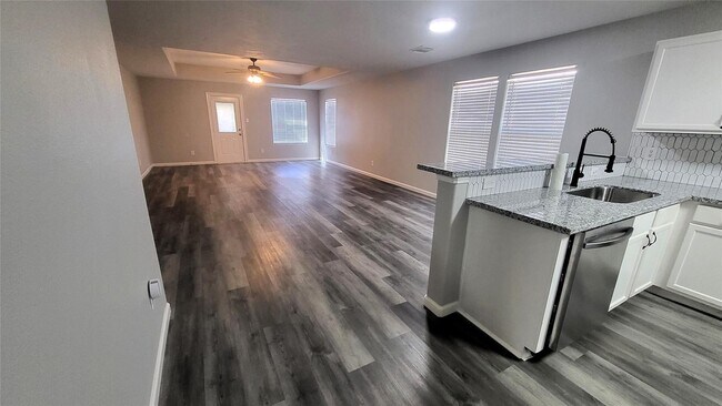 Photo - 6626 Springfield Garden Ln