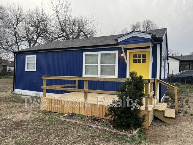 Building Photo - 504 Georgia St