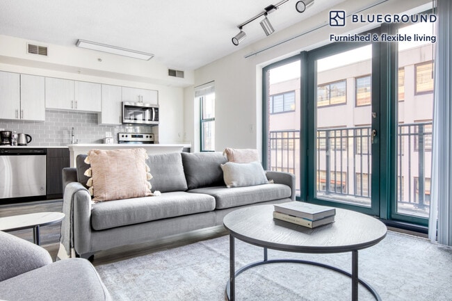 Building Photo - 1301 M St NW Rental