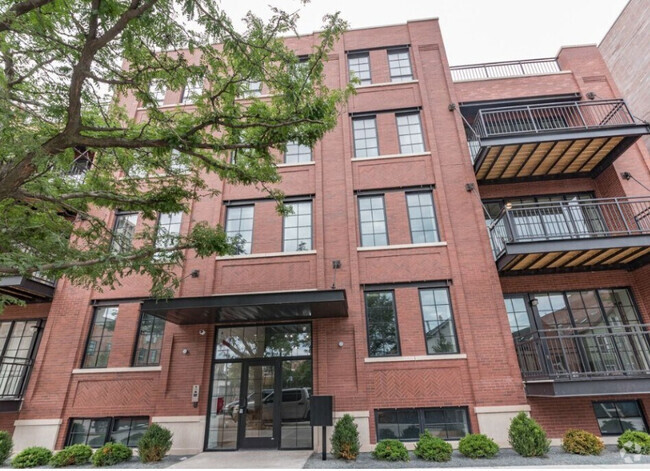 Building Photo - 1220 N Bosworth Ave Rental