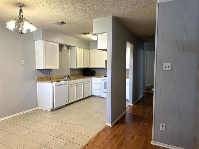 Photo - 719 Windcrest Dr
