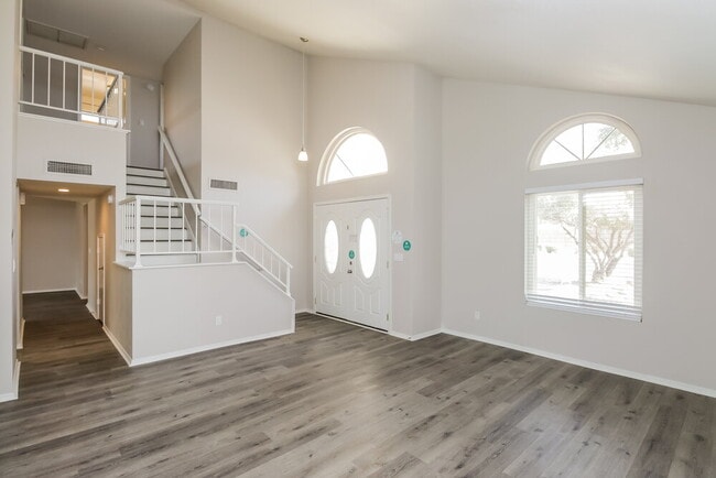 Photo - 16234 S 44th St