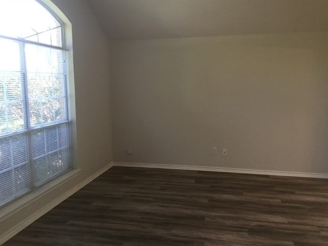 Photo - 901 Worden Dr