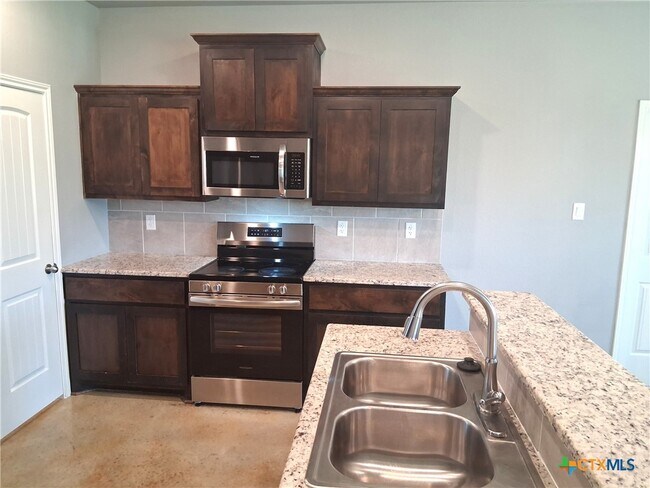 Photo - 3010 Privet Dr