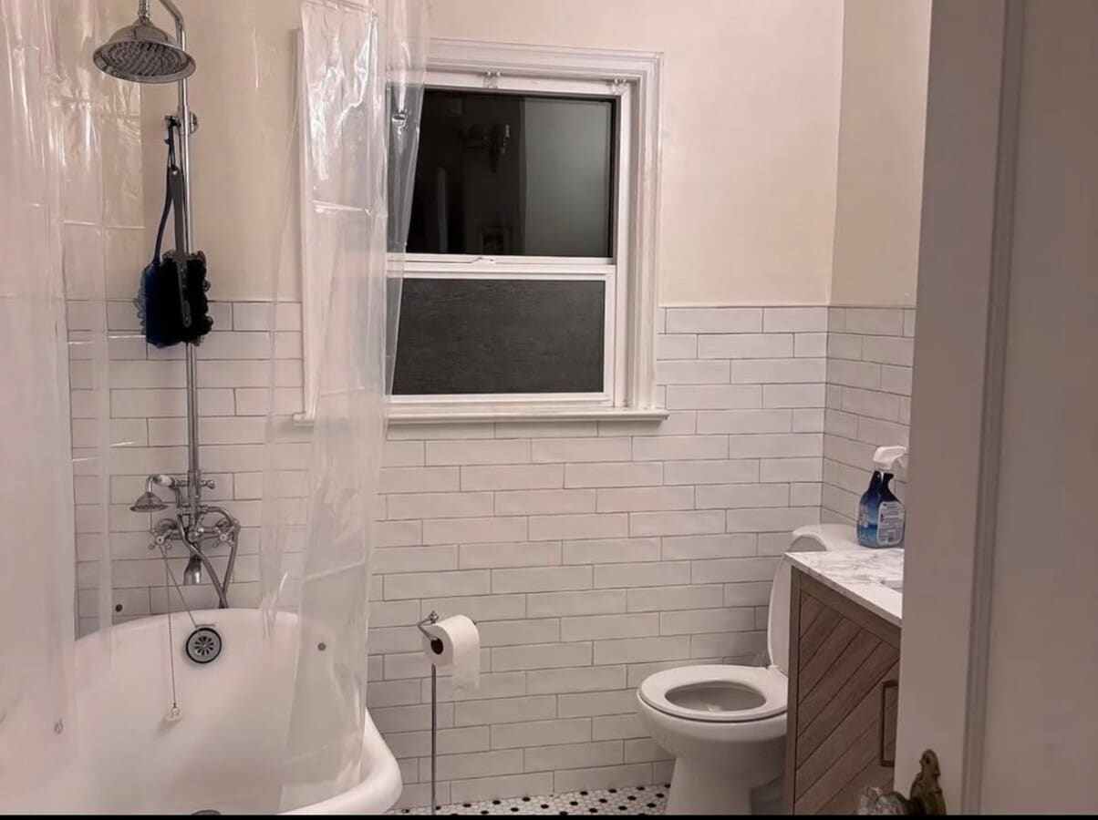 Photo - 118 E 62nd St